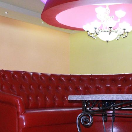Princ Plaza Hotel Jereván Kültér fotó